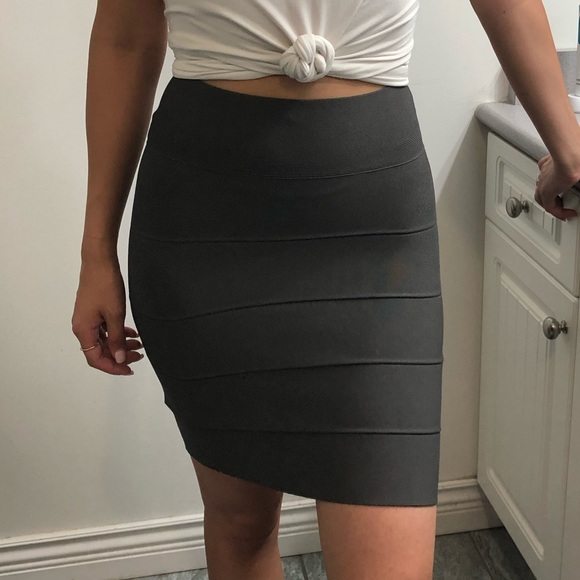 BCBG bandage pencil skirt - Picture 1 of 4